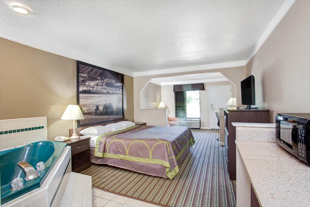 Super 8 By Wyndham Knoxville East Cameră foto