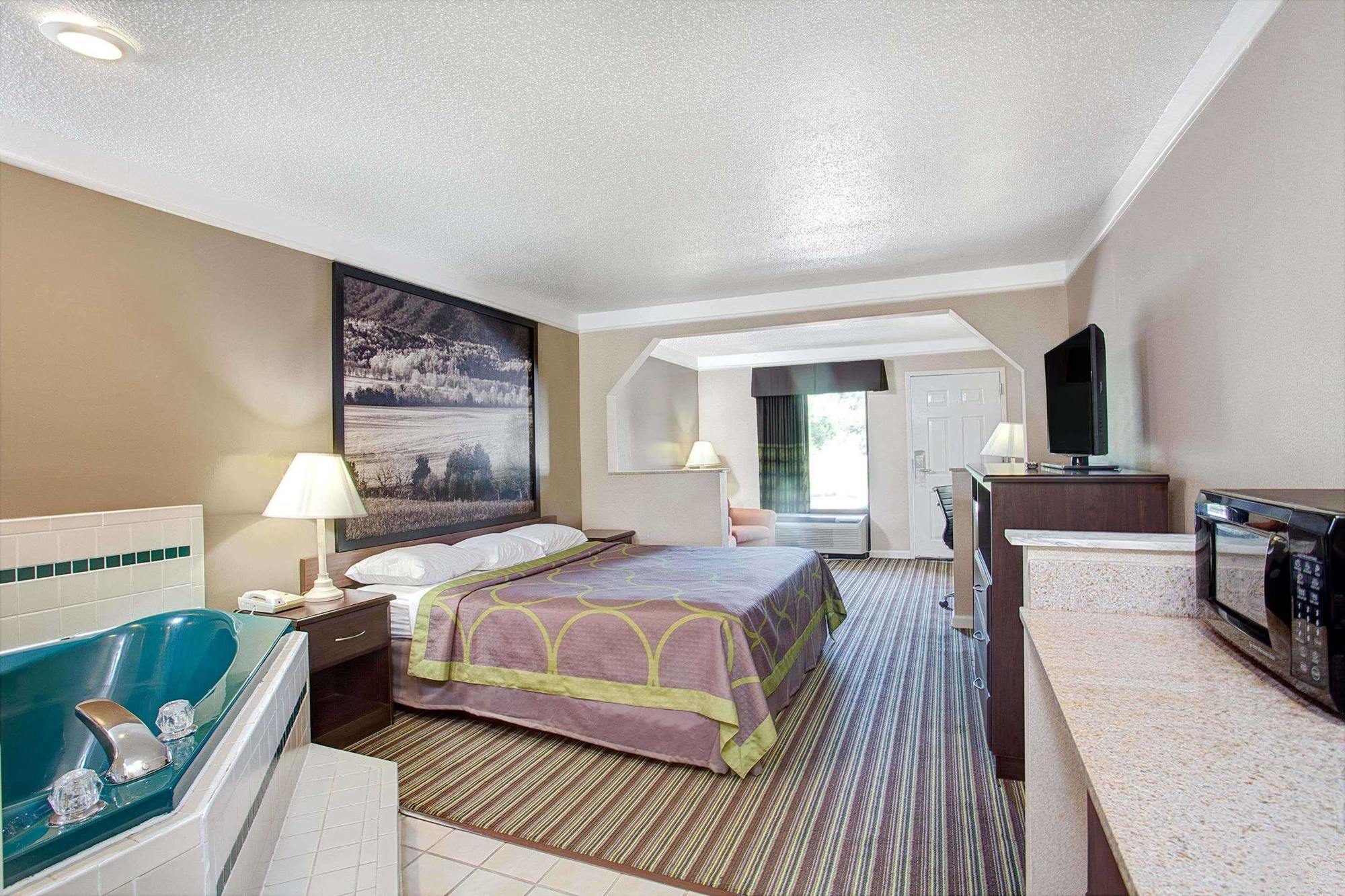 Super 8 By Wyndham Knoxville East Exterior foto
